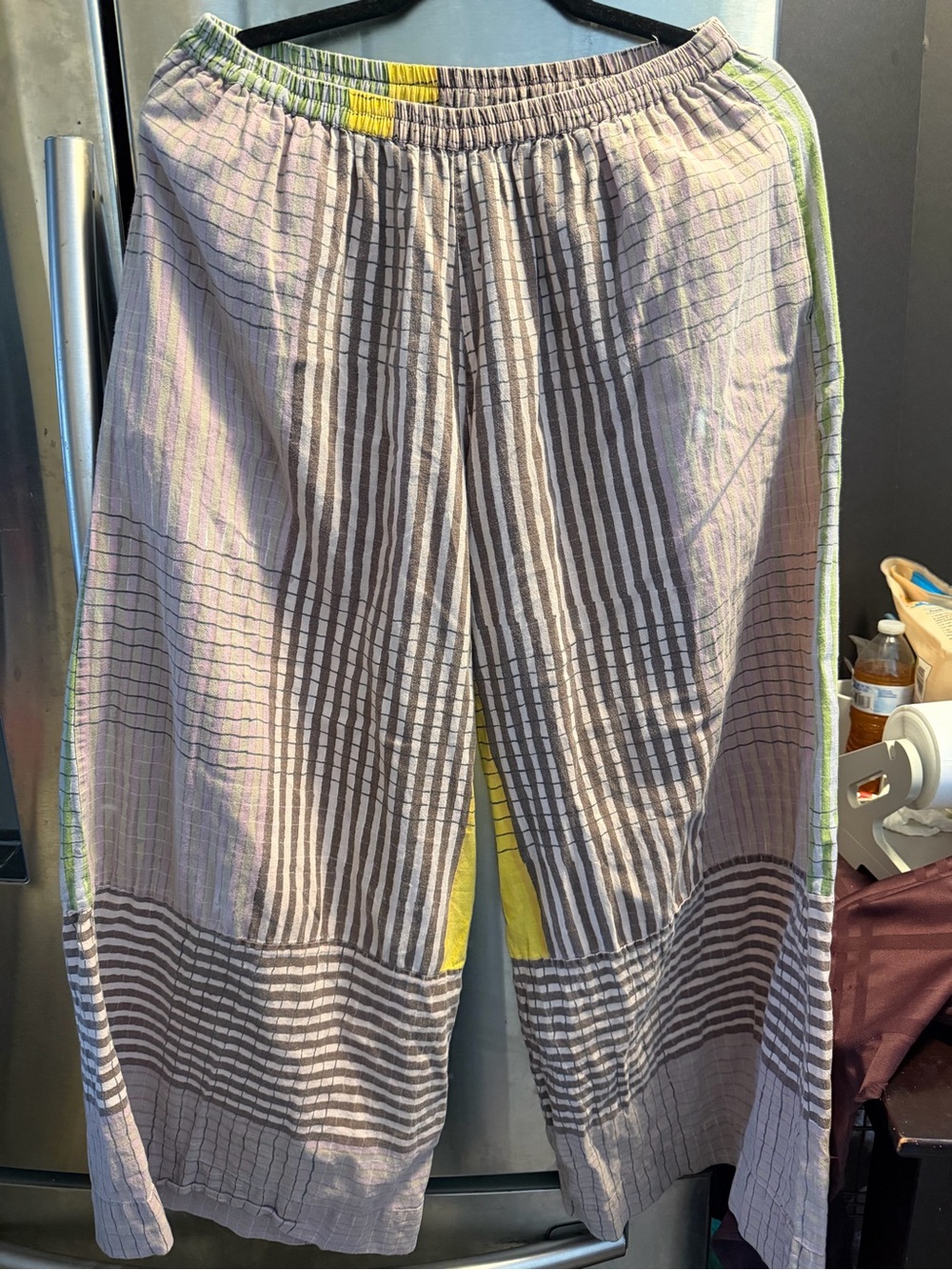 Relaxed Wide-Leg Capris in Gray Stripe with Yellow Accent